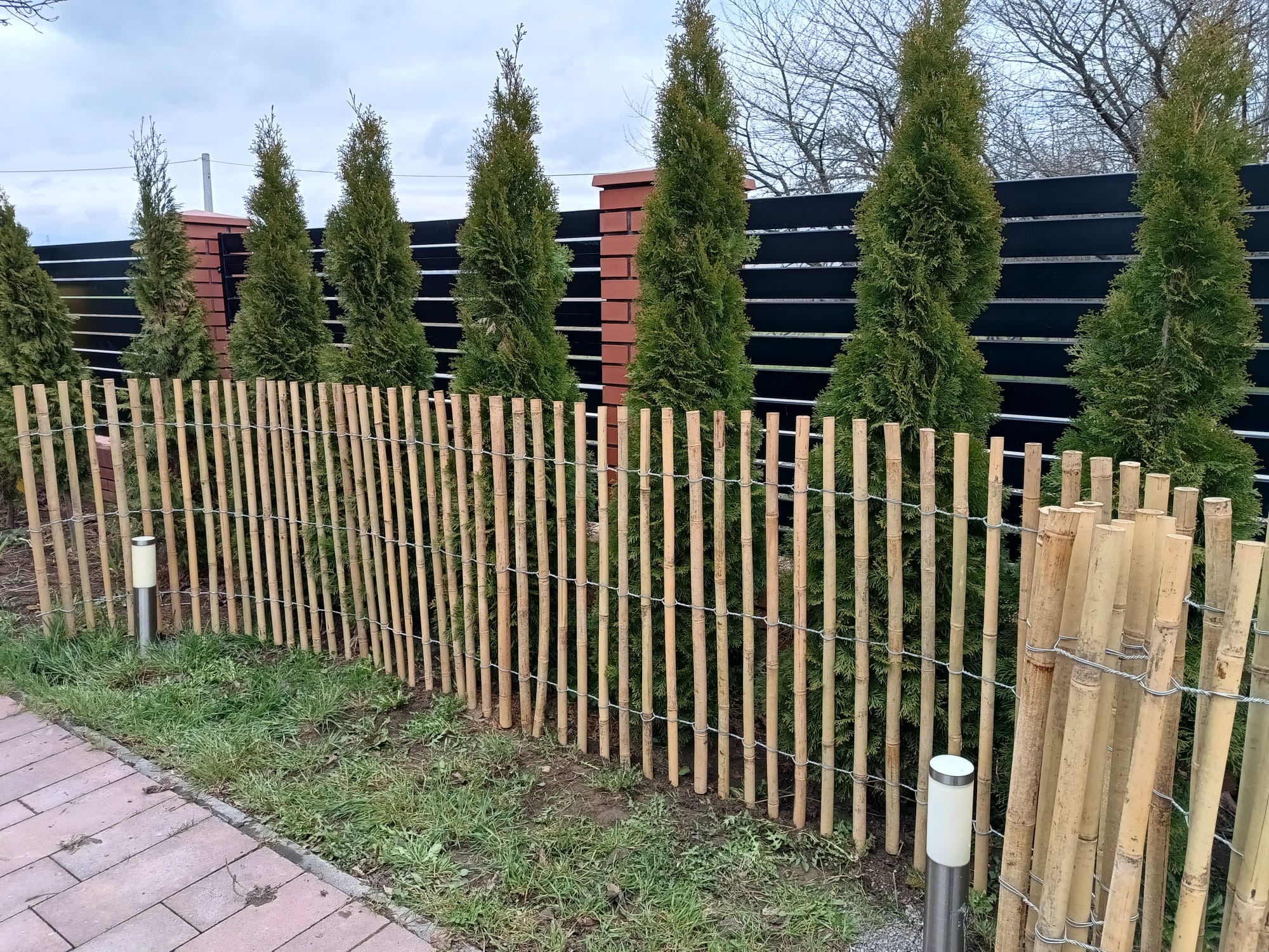 produkt pierwszy w ogrodzeniach z wikliny i leszczyny
